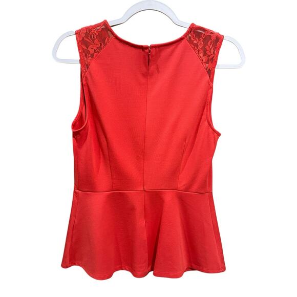 NWT New York & Company Red Lace Peplum Holiday Top Sleeveless Blouse Medium NEW - Picture 2 of 15